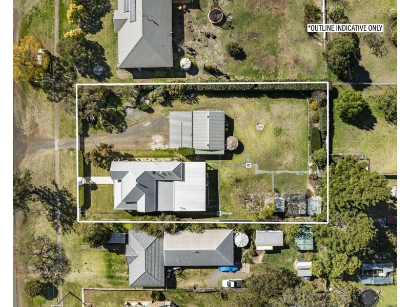 26 Mocatta Street, Goombungee QLD 4354
