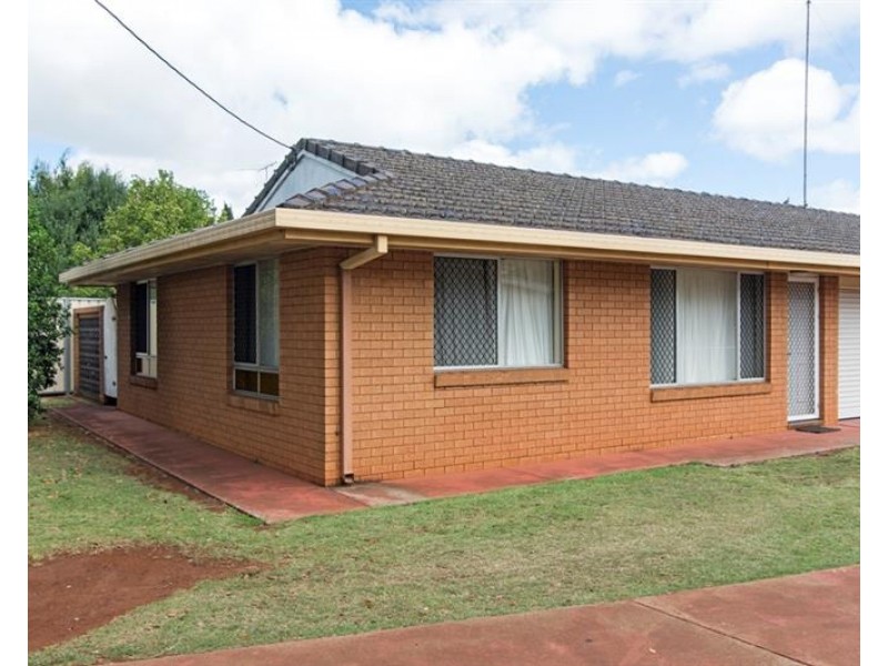 1/79 Anzac Avenue, Newtown QLD 4350
