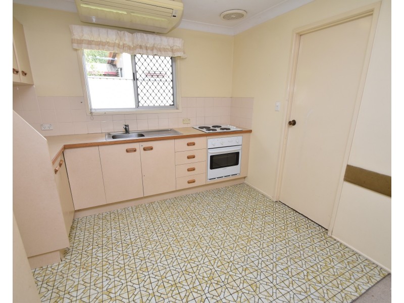 1/79 Anzac Avenue, Newtown QLD 4350