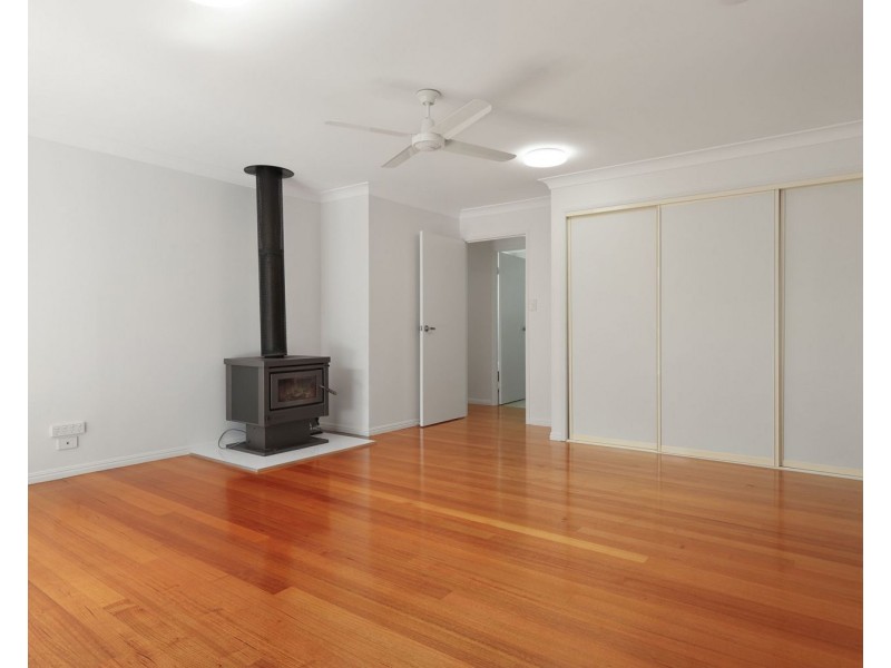 135 Kuhls Road, Highfields QLD 4352