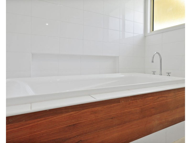 135 Kuhls Road, Highfields QLD 4352