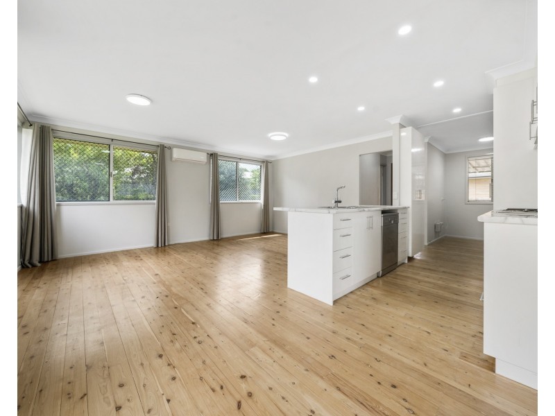 1 Balanga Court, South Toowoomba QLD 4350