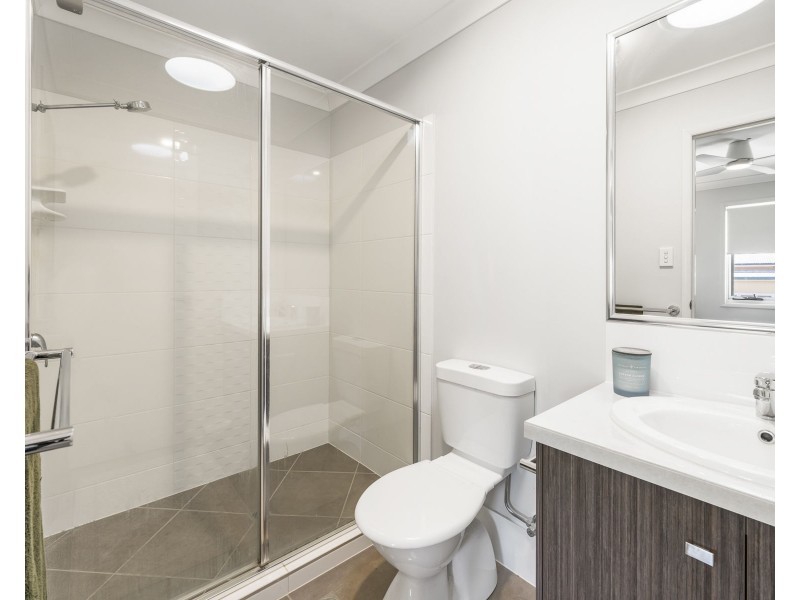 3/277A Alderley Street, Centenary Heights QLD 4350