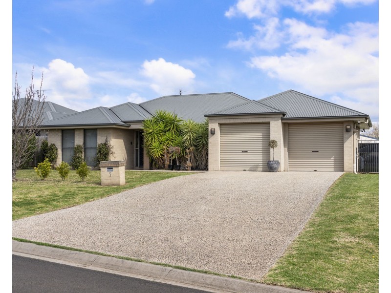 3 Whitman Street, Westbrook QLD 4350