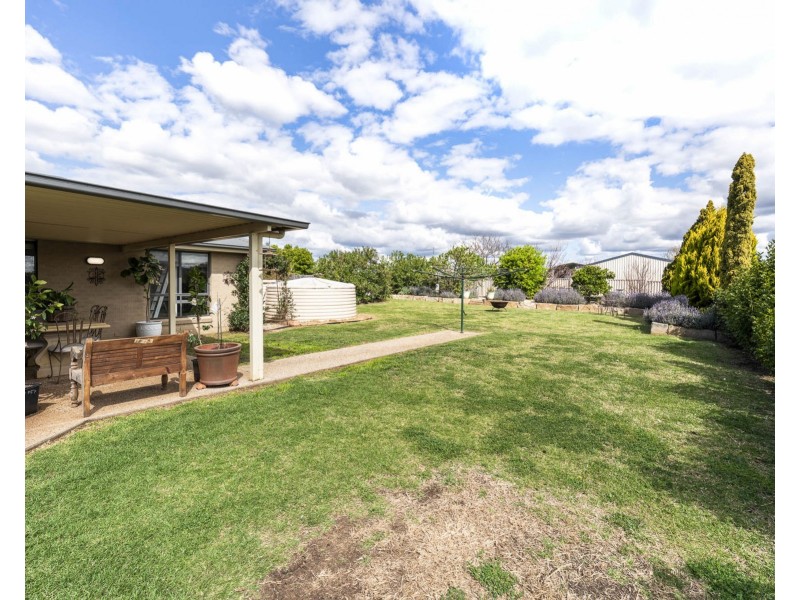 3 Whitman Street, Westbrook QLD 4350