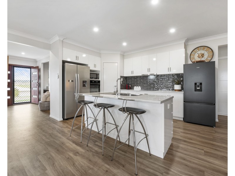 7 Nuffield Street, Kingsthorpe QLD 4400