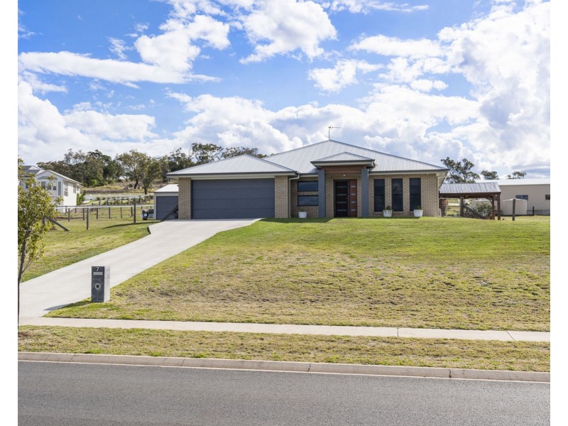 7 Nuffield Street, Kingsthorpe QLD 4400