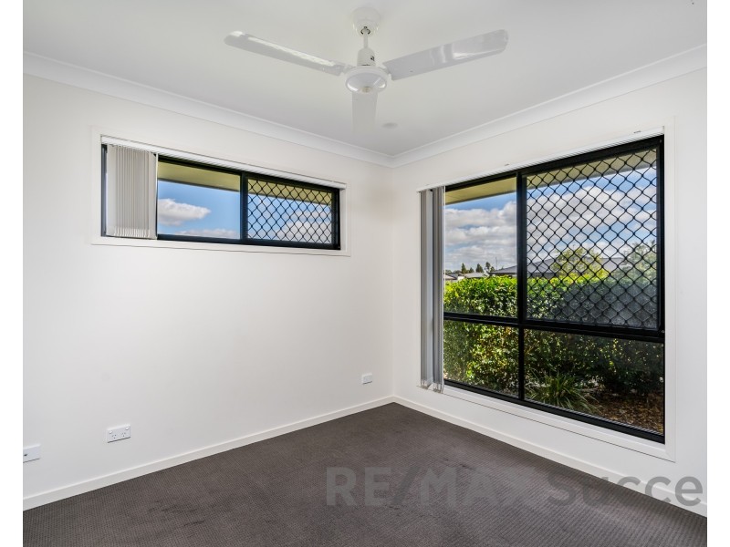 2/7 Magpie Drive, Cambooya QLD 4358