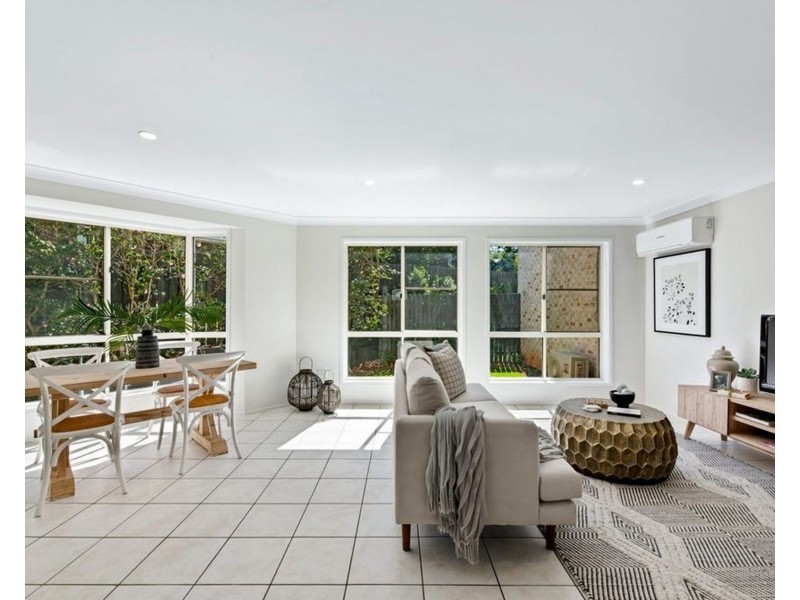 17/279 Mackenzie Street, Centenary Heights QLD 4350