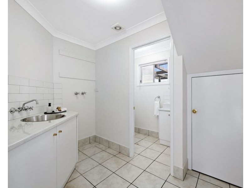 17/279 Mackenzie Street, Centenary Heights QLD 4350