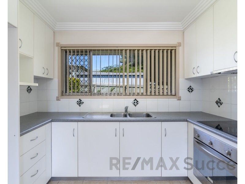 2/1 Seaton Street, South Toowoomba QLD 4350