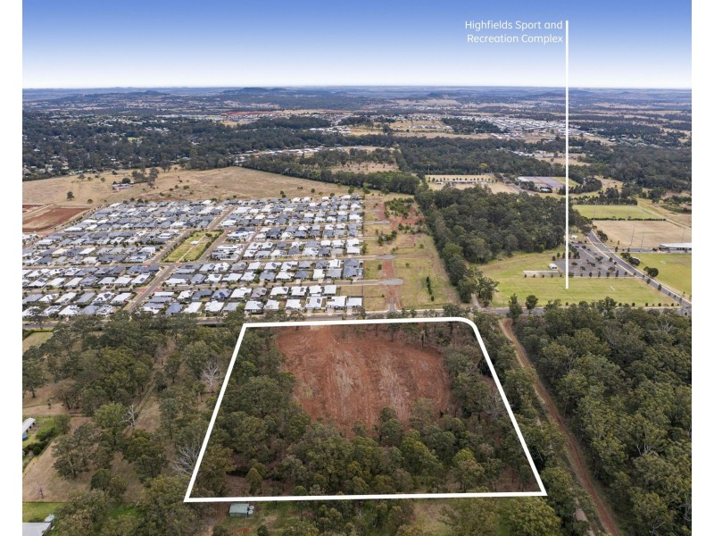 Lot 100 Mahs Court, Highfields QLD 4352