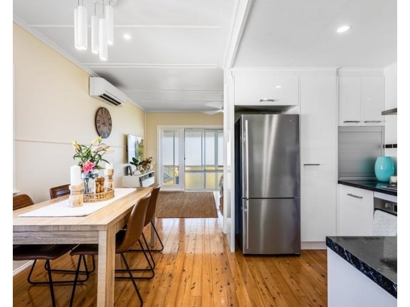 215 North Street, Rockville QLD 4350