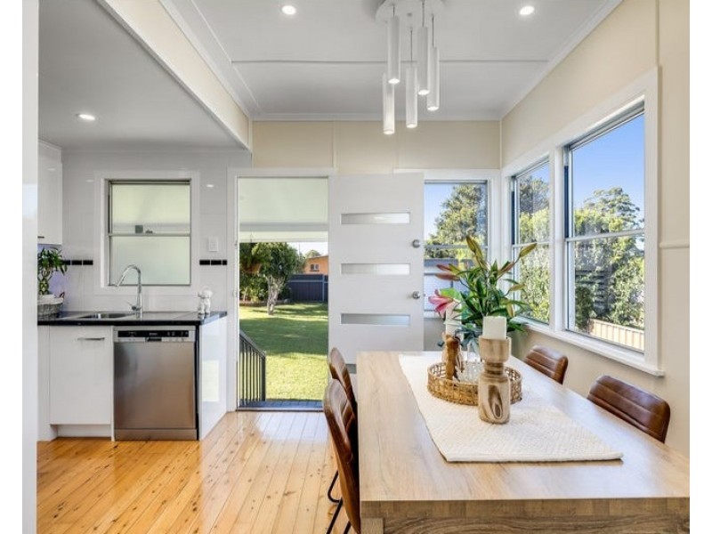 215 North Street, Rockville QLD 4350