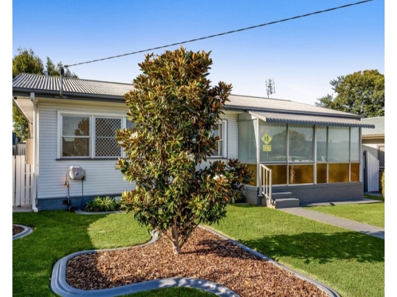 215 North Street, Rockville QLD 4350