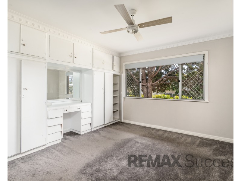 252A Campbell Street, Newtown QLD 4350