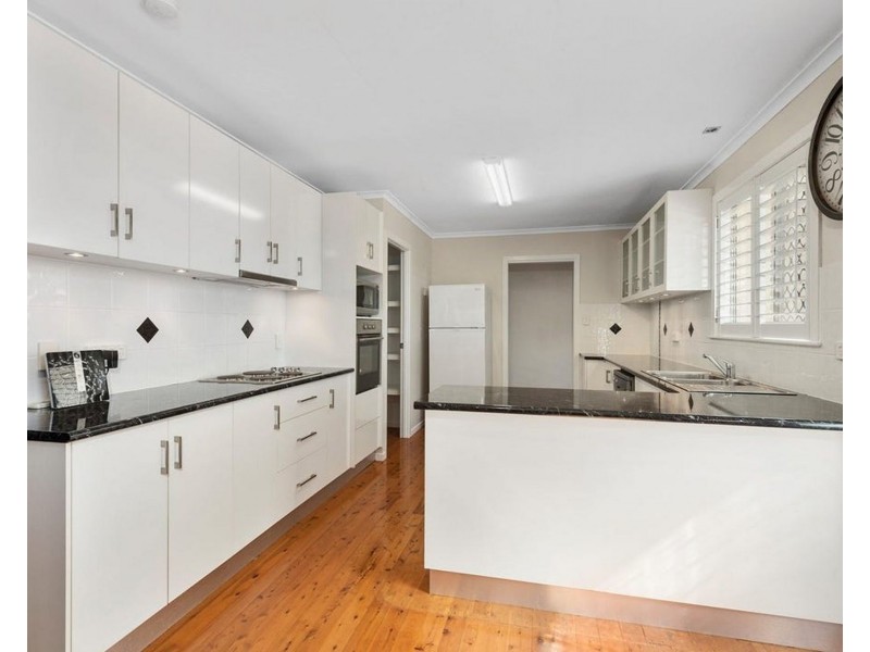 23 Matthews Street, Harristown QLD 4350
