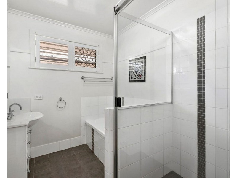 23 Matthews Street, Harristown QLD 4350