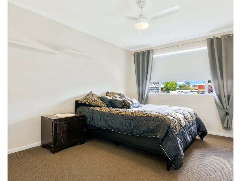 23 Matthews Street, Harristown QLD 4350
