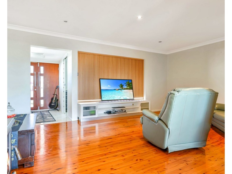 23 Matthews Street, Harristown QLD 4350