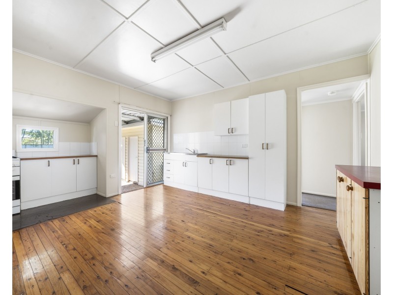 19 Phyllis Street, Harristown QLD 4350
