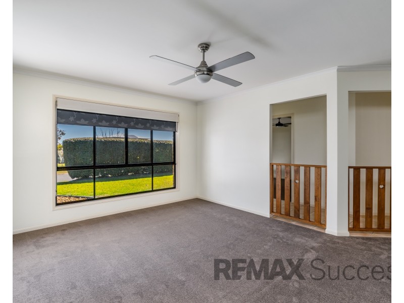10 Paulene Crescent, Kearneys Spring QLD 4350