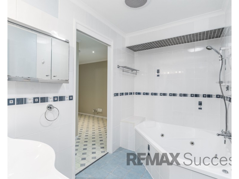 28 Gladstone Street, Wyreema QLD 4352