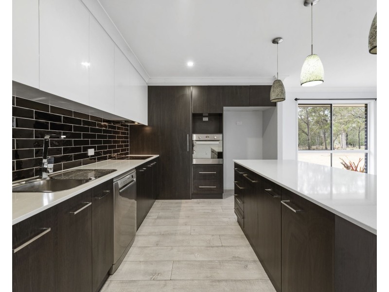 20 Kimdonn Drive, Withcott QLD 4352