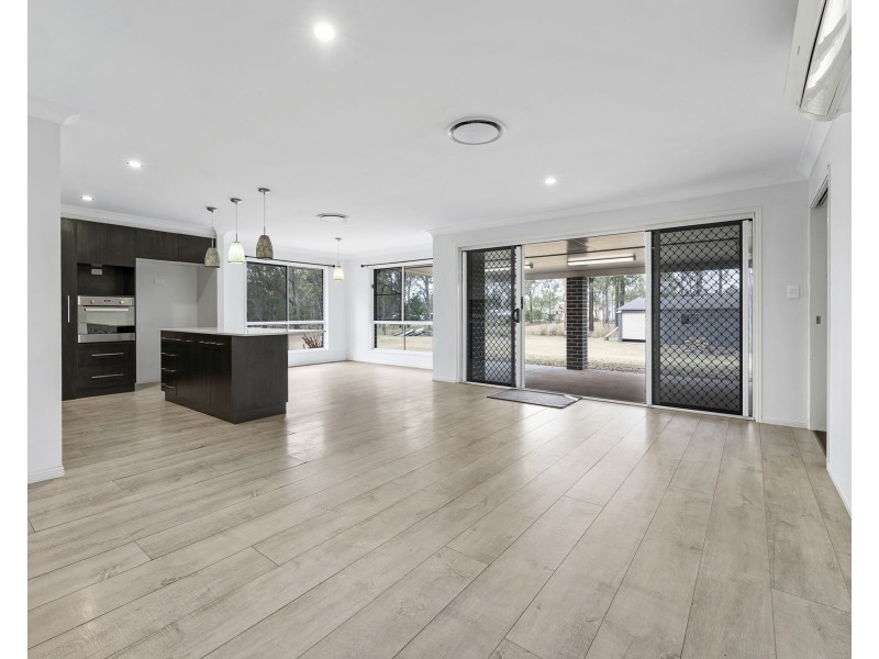 20 Kimdonn Drive, Withcott QLD 4352