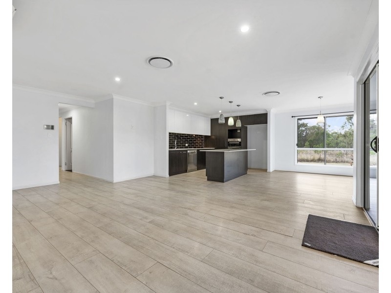20 Kimdonn Drive, Withcott QLD 4352