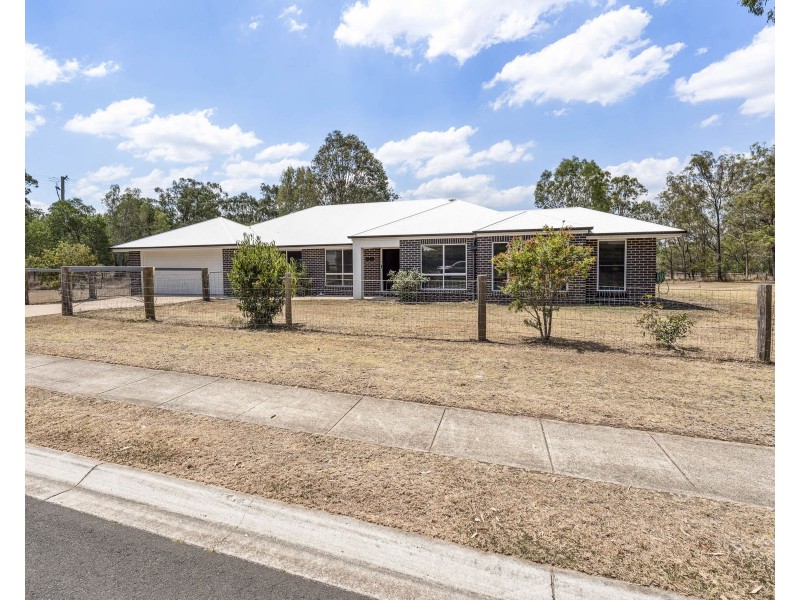 20 Kimdonn Drive, Withcott QLD 4352