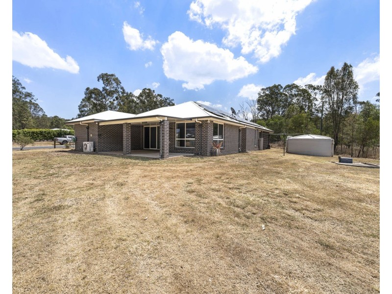 20 Kimdonn Drive, Withcott QLD 4352