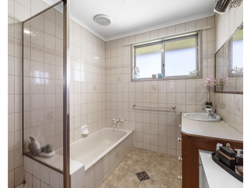 16a Gatfield Street, Newtown QLD 4350