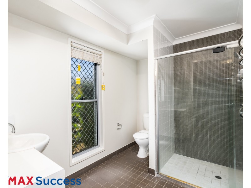 12 Quail Street, Rangeville QLD 4350