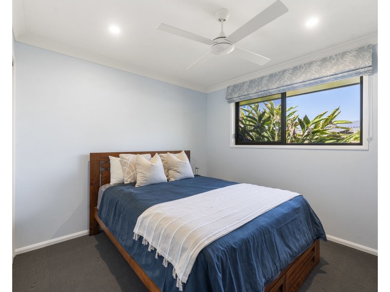41 Lourdes Street, Middle Ridge QLD 4350