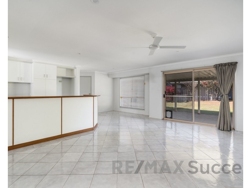 36 Kratzmann Court, Kearneys Spring QLD 4350
