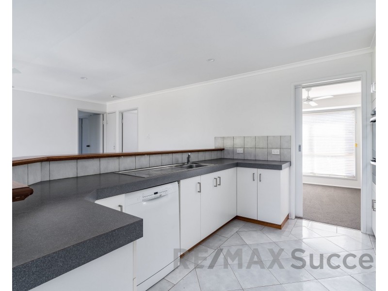 36 Kratzmann Court, Kearneys Spring QLD 4350
