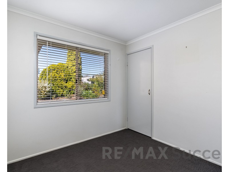 36 Kratzmann Court, Kearneys Spring QLD 4350