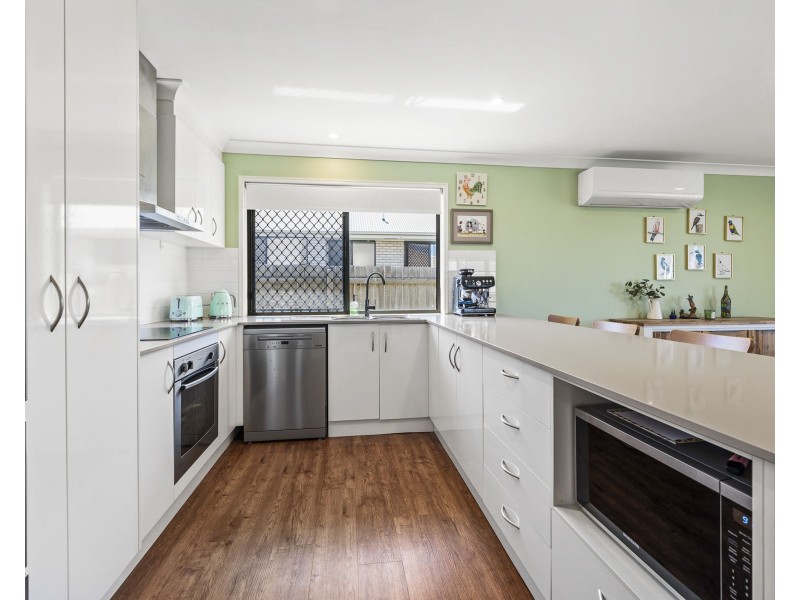 8 Wandoo Crescent, Westbrook QLD 4350