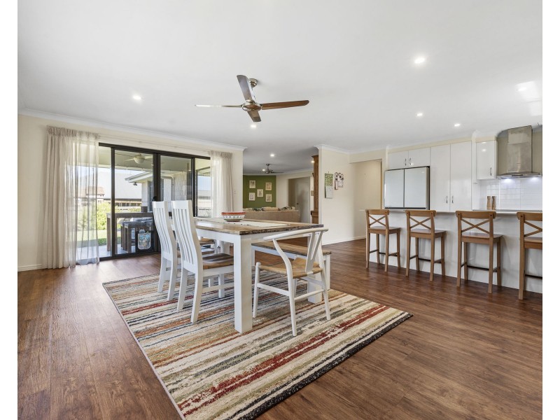 8 Wandoo Crescent, Westbrook QLD 4350