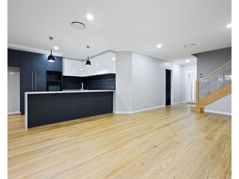 4/51 Hoey Street, Kearneys Spring QLD 4350