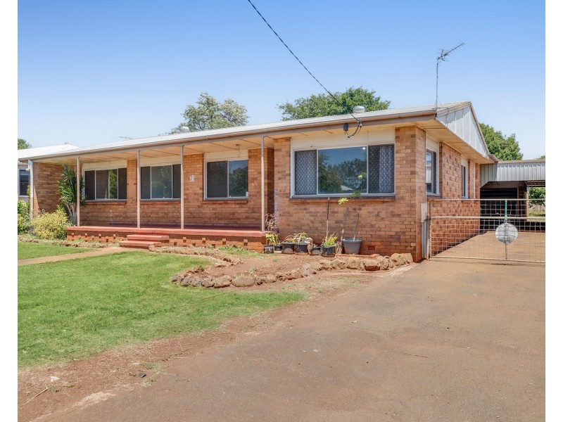 21 Merritt Street, Harristown QLD 4350