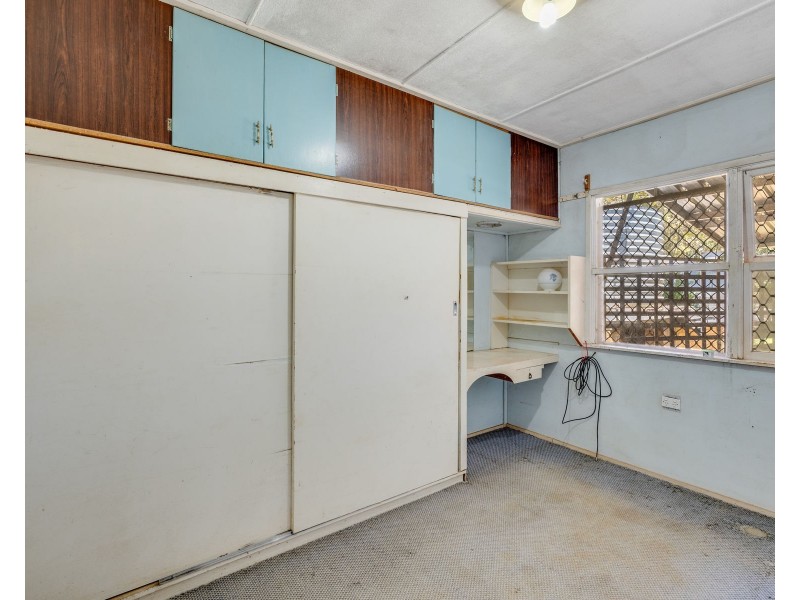 21 Merritt Street, Harristown QLD 4350