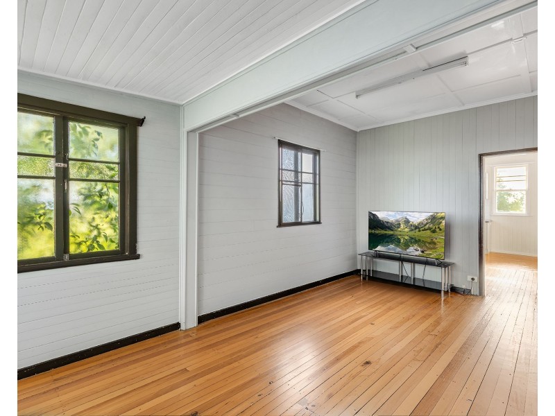 3 McWaters Street, North Toowoomba QLD 4350