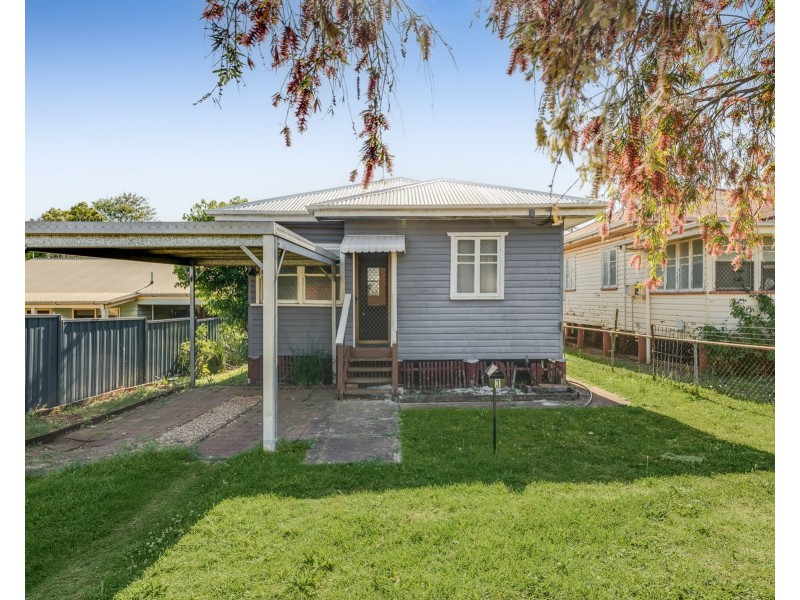 3 McWaters Street, North Toowoomba QLD 4350