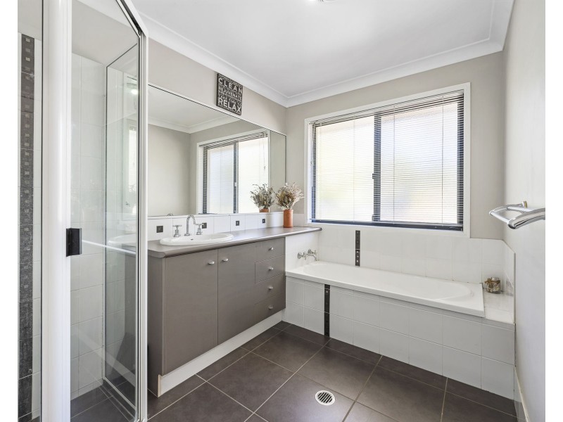 84 Cotswold Hills Drive, Cotswold Hills QLD 4350