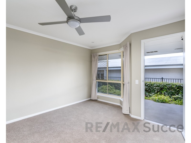 12/18 Village Court, Glenvale QLD 4350