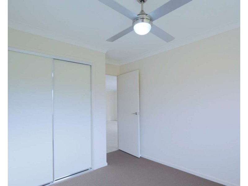 2/2 Grace View Street, Darling Heights QLD 4350