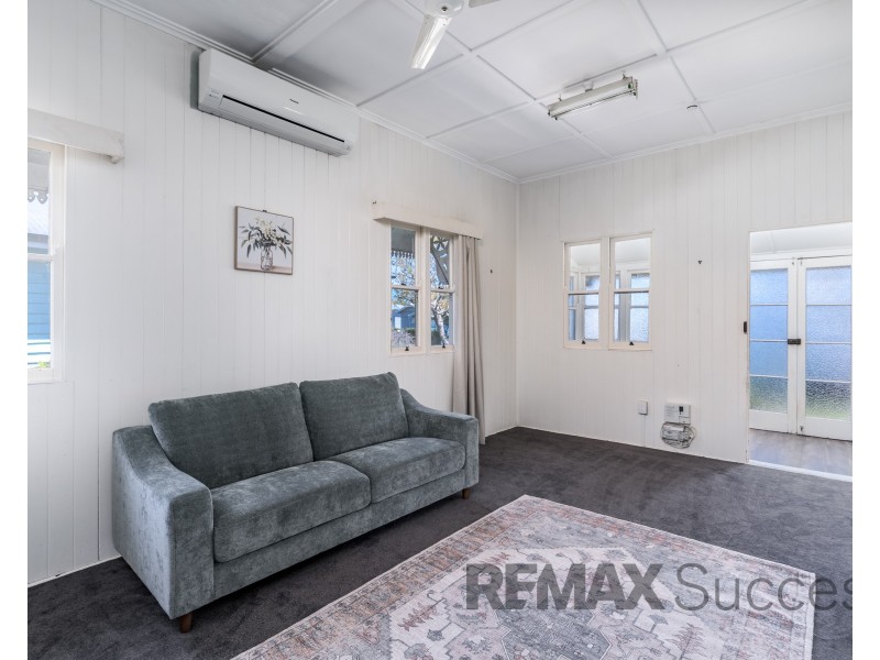 6 Parkinson Street, South Toowoomba QLD 4350