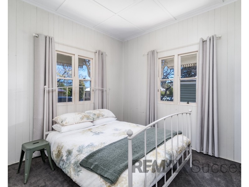 6 Parkinson Street, South Toowoomba QLD 4350